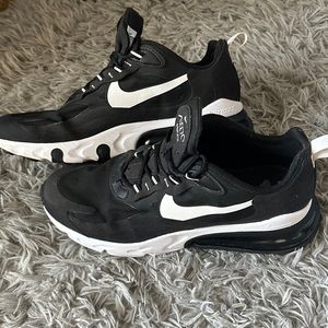 Nike Air Max 270 React